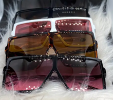 Load image into Gallery viewer, Aviator Fashion Sunglasses
